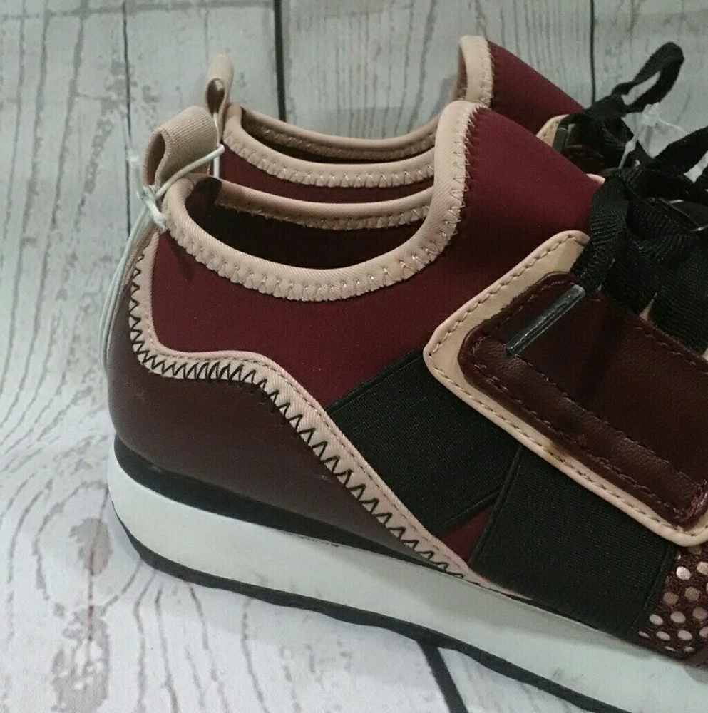 A New Day Deena Burgandy pull on shoes sneakers - Picture 8 of 8